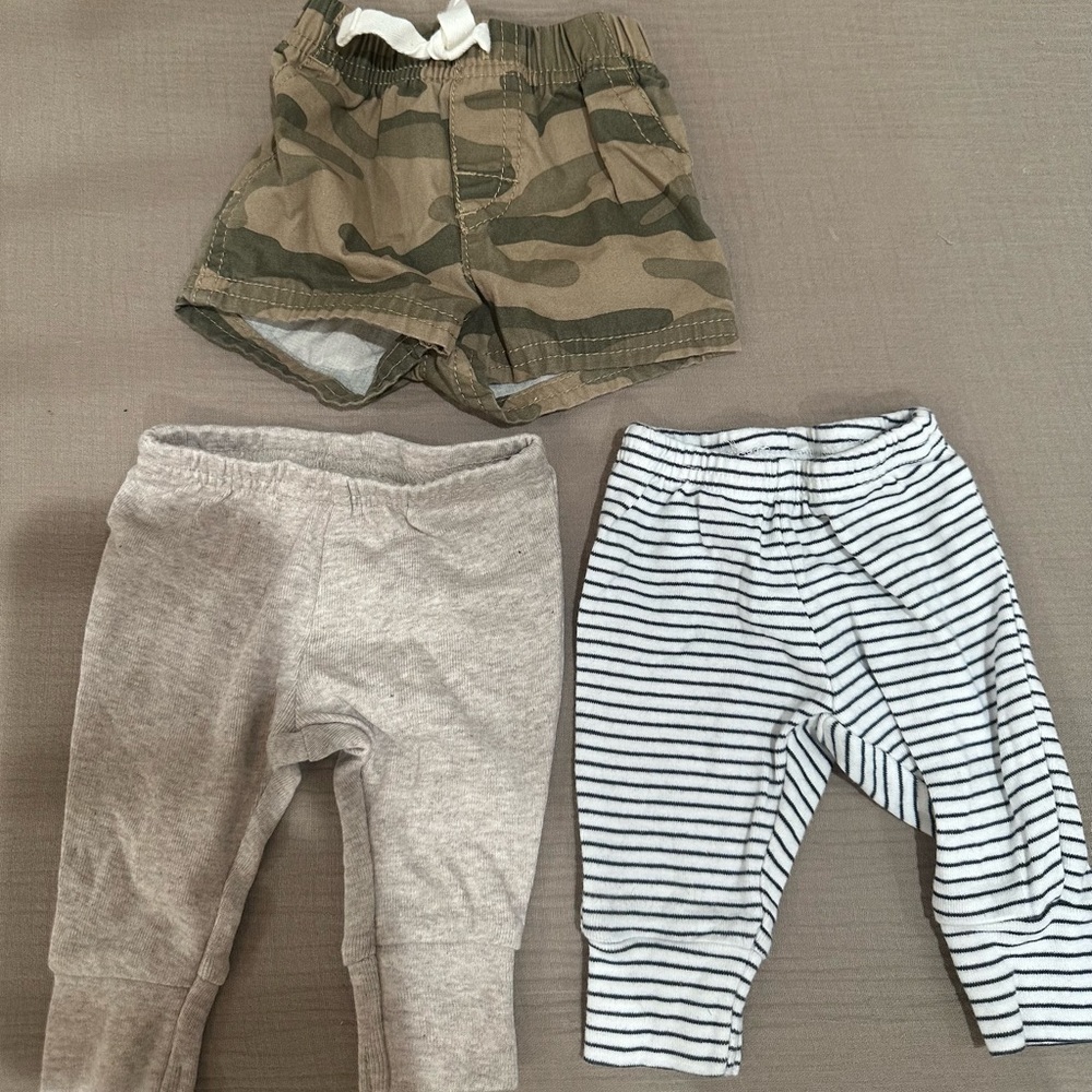 Bundle 2 carters leggings and one camo carters shorts all size newborn